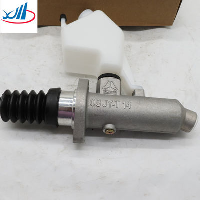 A7 T7H Sinotruk Howo Parts Clutch Master Cylinder Clutch Master Pump WG9925230520/1