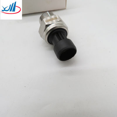 Sinotruk Howo Parts Good Performance Oil Pressure Sensor VG1092090311 Electronic oil pressure sensor Oil sensing plug