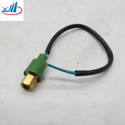 Truck Engine Spare Parts Sensor HFC-134a 2.65Mpa 1.65Mpa