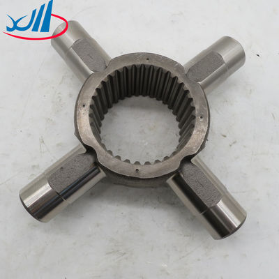 Good Performance Cars And Trucks Cross Axes Between Shafts AZ9981320139