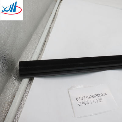 Lifan Auto Parts Left Front Car Door Cut 6107101BP00XA Carton Packing