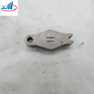 Iron Sinotruk Spare Parts High Strength Good Performance Injector Nozzle Press Plate Q3940639